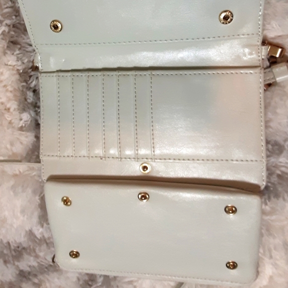 Calvin Klein Wallet Crossbody Bag - Picture 6 of 8